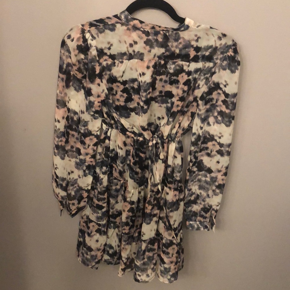 To small - Picture 2 of 2